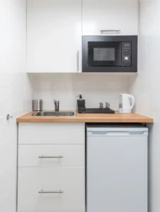kitchenette tout équipée et moderne